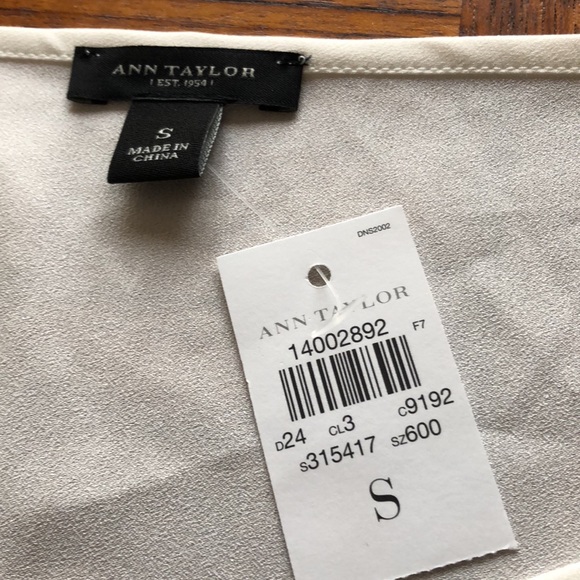 Ann Taylor blouse. Size small. New. - Picture 7 of 7